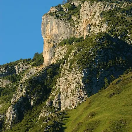 לינה וארוחת בוקר Lo Saunei לארונס