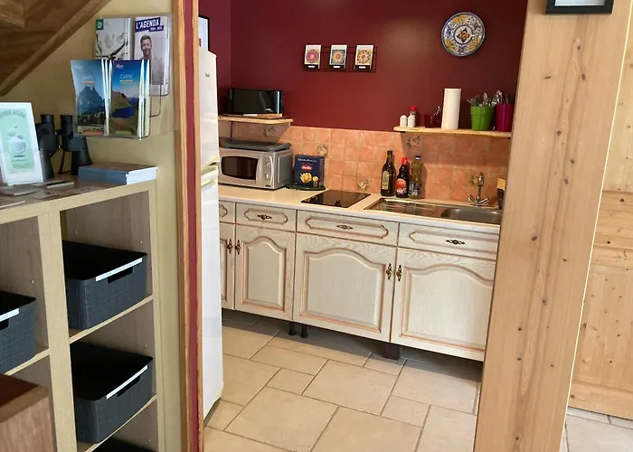 Lo Saunei 3* لارونس