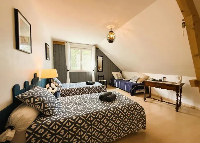 Lo Saunei فندق مبيت وإفطار لارونس