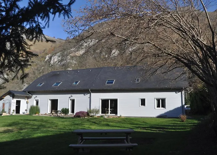 Lo Saunei فندق مبيت وإفطار